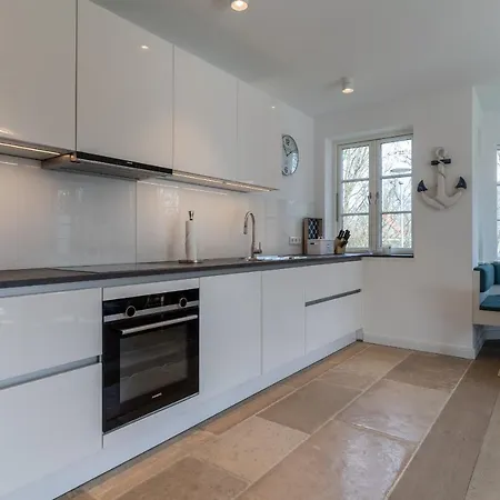 Reetdachhaus De Hygge Kaat Reetdachhaus De Hygge Kaat Hébergement de vacances *